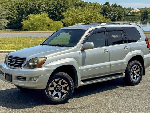 Used 2004 Lexus GX 470 AWD/4WD image 3