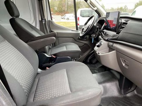 Used 2022 Ford E-Transit 148 High Roof image 23