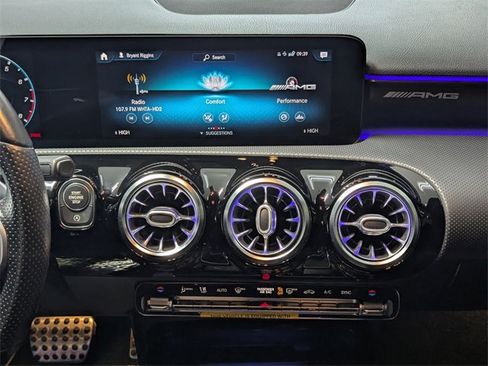 Used 2021 Mercedes-Benz A 35 AMG 4MATIC image 11