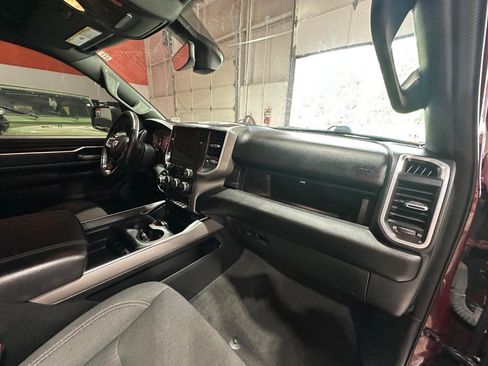 Used 2022 RAM 1500 Big Horn AWD/4WD image 17