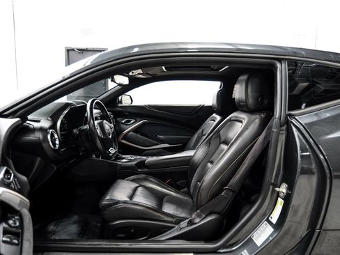 Used 2017 Chevrolet Camaro LT image 17