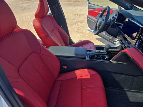 Used 2025 Toyota Camry XSE w/ Premium Plus Package image 10