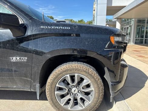 Used 2020 Chevrolet Silverado 1500 RST w/ Texas Edition RWD image 4