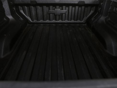 Used 2024 Chevrolet Colorado Trail Boss w/ Technology Package image 7