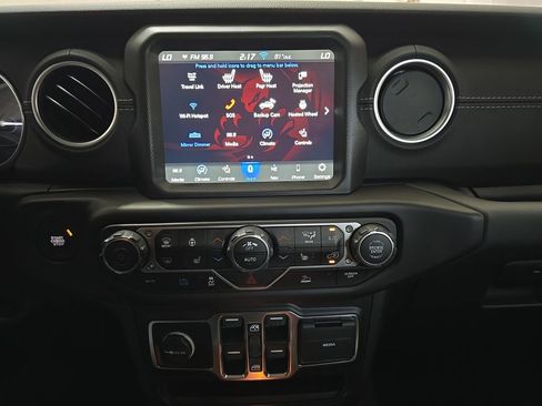 Used 2023 Jeep Wrangler Unlimited Sahara w/ Cold Weather Group AWD/4WD image 22