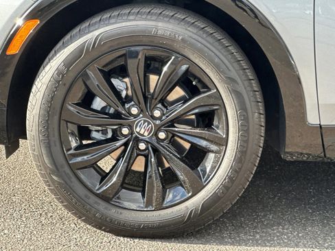 Certified 2025 Buick Envista Sport Touring FWD image 26
