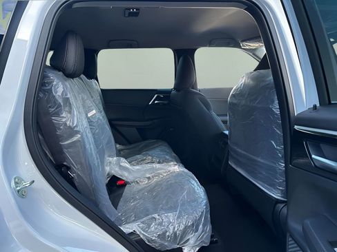 New 2026 Mitsubishi Outlander SE AWD/4WD image 11