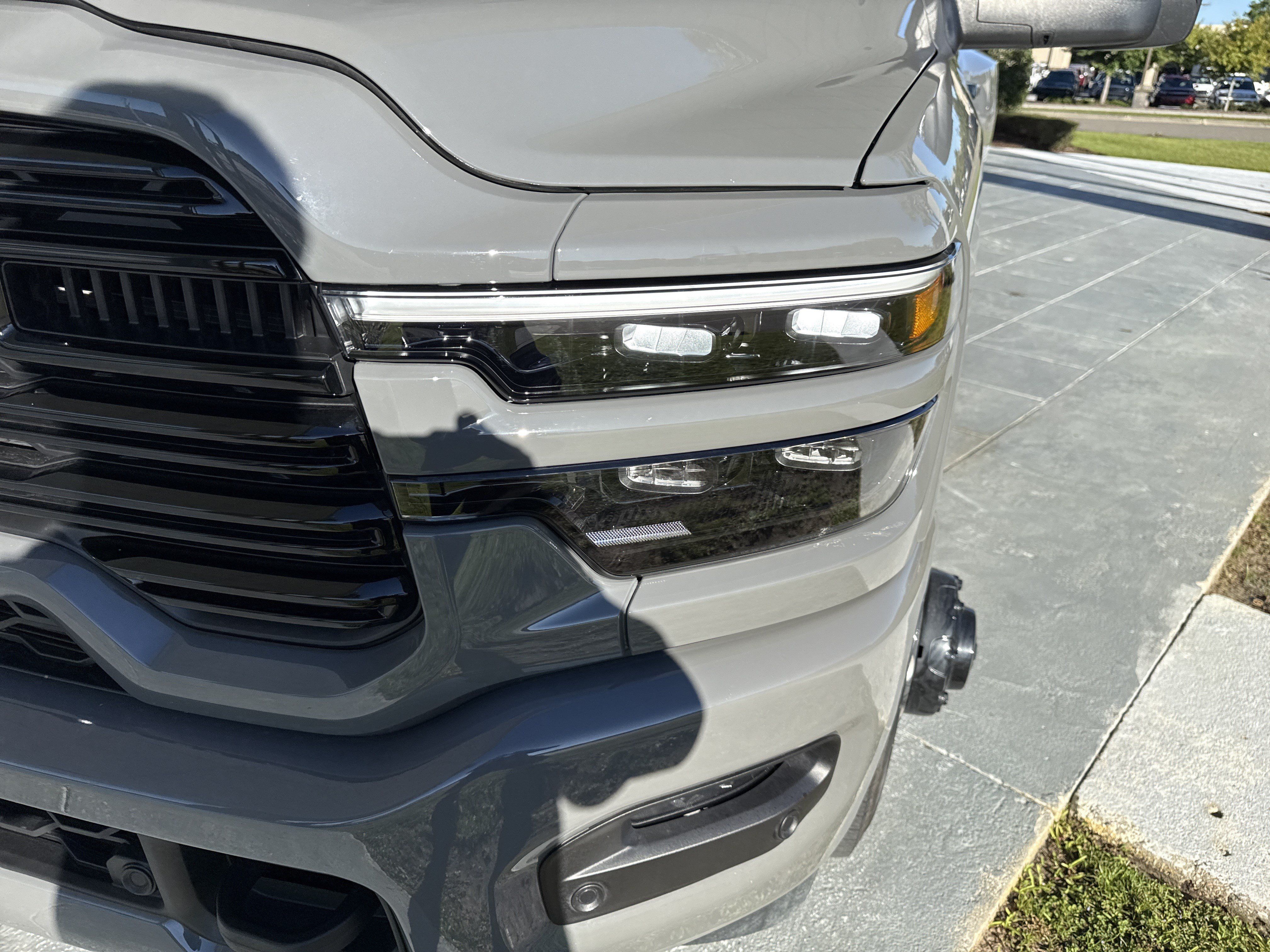 Used 2026 RAM 3500 Laramie AWD/4WD image 3