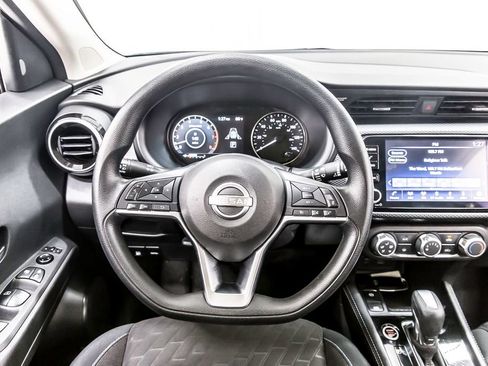 Used 2023 Nissan Kicks SV FWD image 20