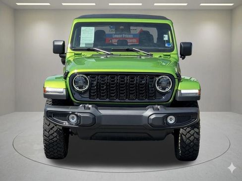 Used 2025 Jeep Gladiator Willys image 4