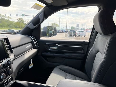 New 2027 RAM 1500 4x4 Crew Cab image 27