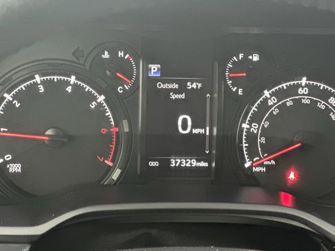 Used 2024 Toyota 4Runner SR5 image 25