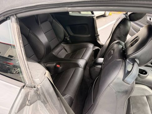 Used 2021 Ford Mustang Premium RWD image 15