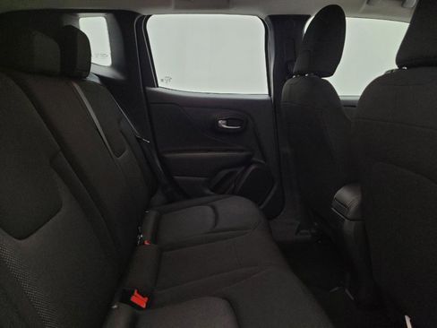 Used 2022 Jeep Renegade Sport image 19