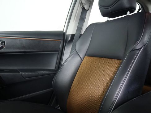 Used 2016 Toyota Corolla S image 20