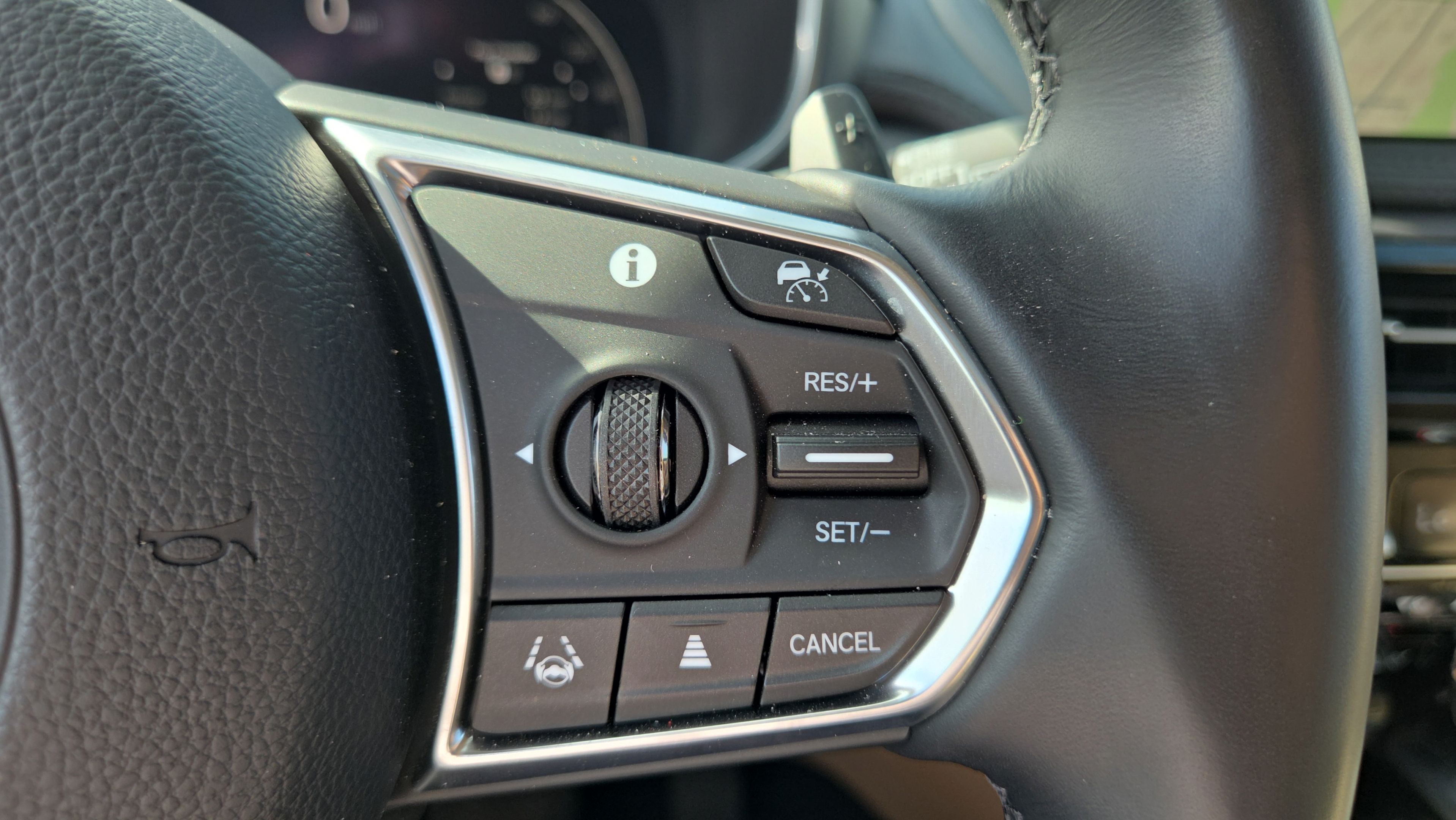 Certified 2025 Acura MDX w/ Advance Package AWD/4WD image 24