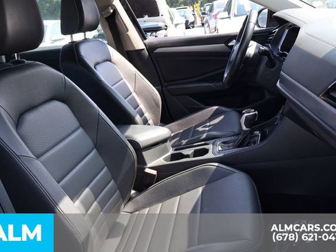 Used 2024 Volkswagen Jetta SE FWD image 27