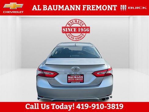 Used 2020 Toyota Camry SE image 9