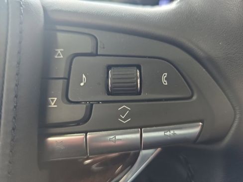 Certified 2023 Cadillac Escalade ESV Sport Platinum image 19