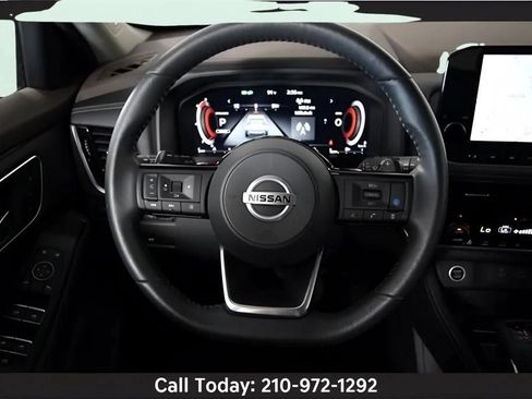 Used 2021 Nissan Rogue Platinum AWD/4WD image 29
