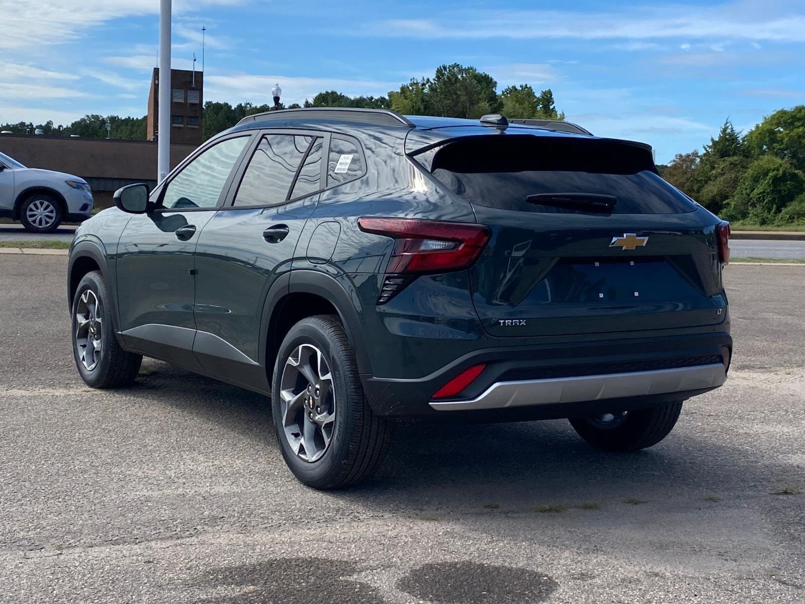 New 2026 Chevrolet Trax LT FWD image 4