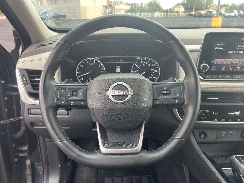 Used 2025 Nissan Rogue SV AWD/4WD image 18