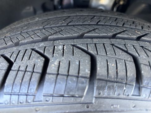 Certified 2025 BMW 530i xDrive w/ Premium Package image 12