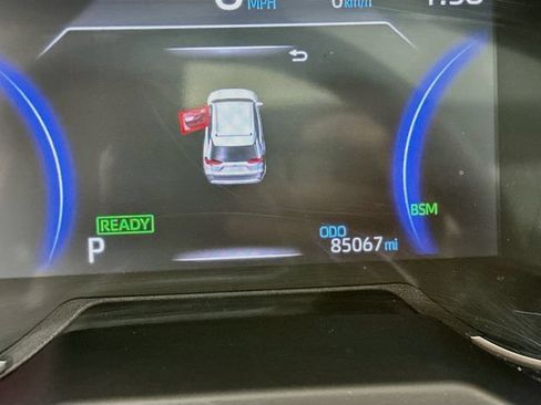 Used 2020 Toyota RAV4 Limited AWD/4WD image 15