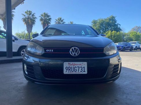 Used 2010 Volkswagen GTI 4-Door FWD image 20