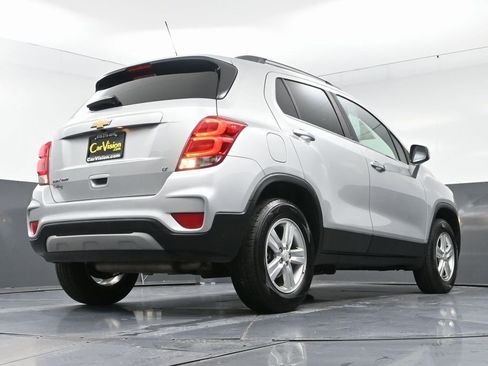 Used 2019 Chevrolet Trax LT w/ LT Convenience Package image 49