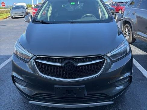 Used 2018 Buick Encore Essence AWD/4WD image 1