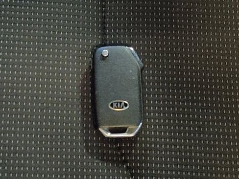 Used 2019 Kia Forte LXS image 32