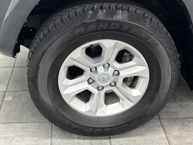 Used 2024 Toyota 4Runner SR5 Premium w/ Moonroof Package AWD/4WD image 6