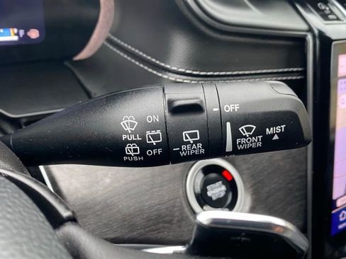 Used 2024 Jeep Grand Cherokee L Limited w/ Luxury Tech Group II image 50