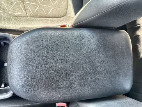 Used 2023 Toyota RAV4 XLE w/ Convenience Package image 29