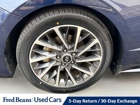 Used 2022 Hyundai Sonata Limited w/ Preferred Accessory Package image 34