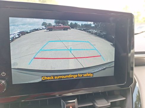 Used 2024 Toyota Corolla Cross L FWD image 24