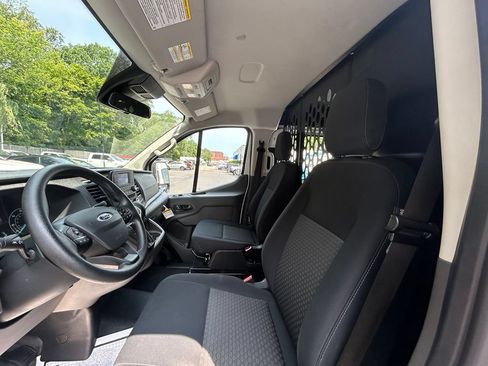 Used 2025 Ford Transit 250 Low Roof w/ Exterior Upgrade Package RWD image 17