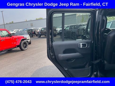 Used 2023 Jeep Wrangler Unlimited Sahara w/ Cold Weather Group AWD/4WD image 36