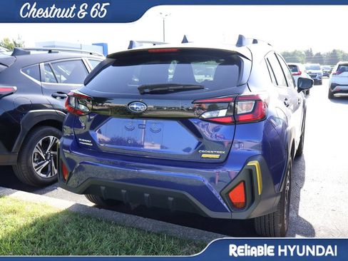 Used 2025 Subaru Crosstrek 2.5i Sport AWD/4WD image 21