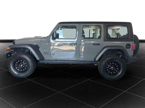 Used 2023 Jeep Wrangler Unlimited Sport AWD/4WD image 2