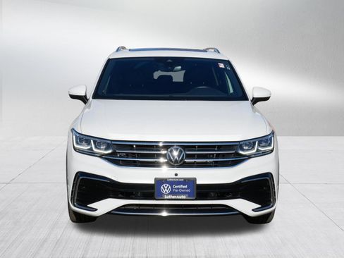 Certified 2022 Volkswagen Tiguan SEL R-Line image 2