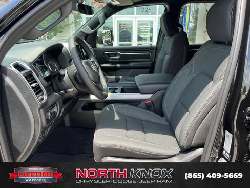 New 2026 RAM 1500 Big Horn AWD/4WD image 3