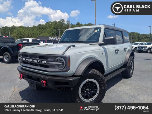 Used 2022 Ford Bronco Big Bend w/ Sasquatch Package AWD/4WD image 1
