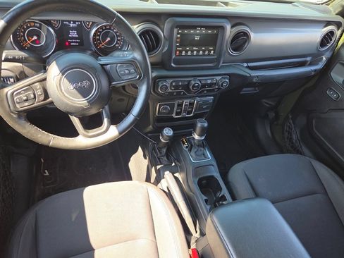 Used 2022 Jeep Gladiator Sport AWD/4WD image 8