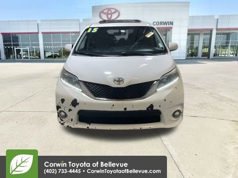 Used 2015 Toyota Sienna SE image 8