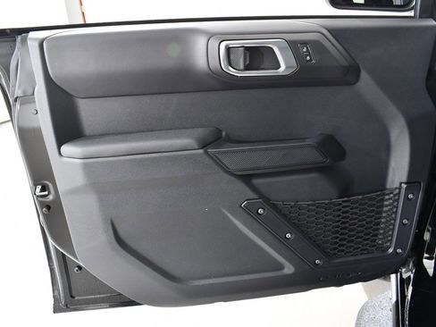 New 2025 Ford Bronco Badlands image 25