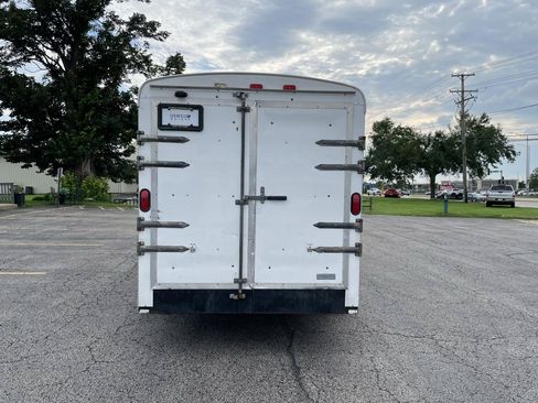Used 2013 Freightliner Sprinter 3500 RWD image 8