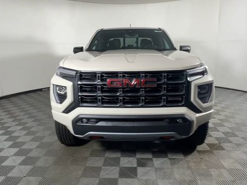 New 2026 GMC Canyon AT4 image 4