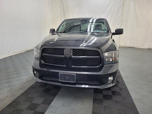 Used 2018 RAM 1500 Express w/ Black Ram 1500 Express Group AWD/4WD image 15
